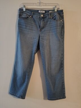 Nine West Women's Chrystie Capri Light Blue Jeans